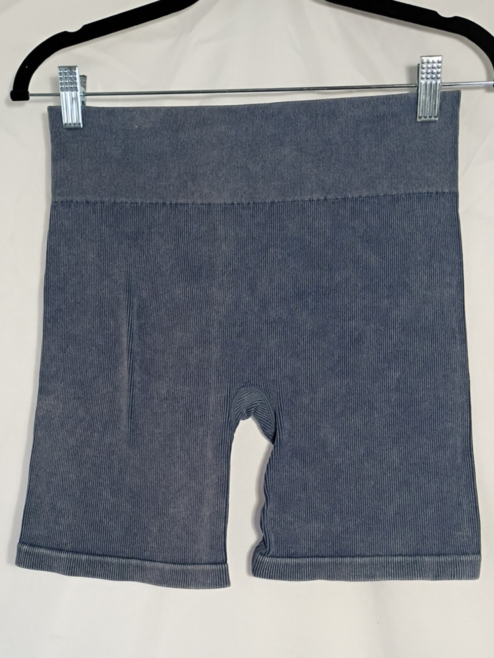 EUC Gilly Hicks Ribbed Seamless Bike Shorts Washed Blue Women's Size Medium